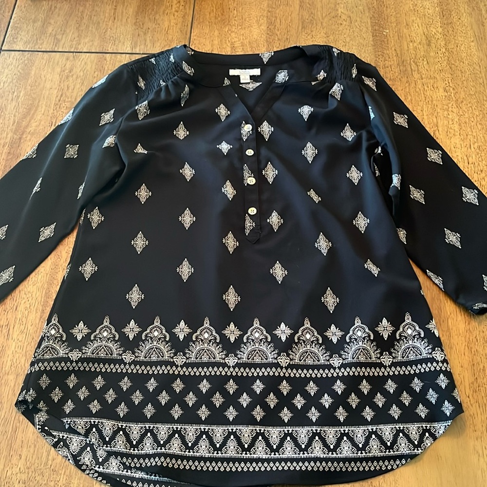 Black. Croft and Barrow. Quarter sleeve blouse. Size small